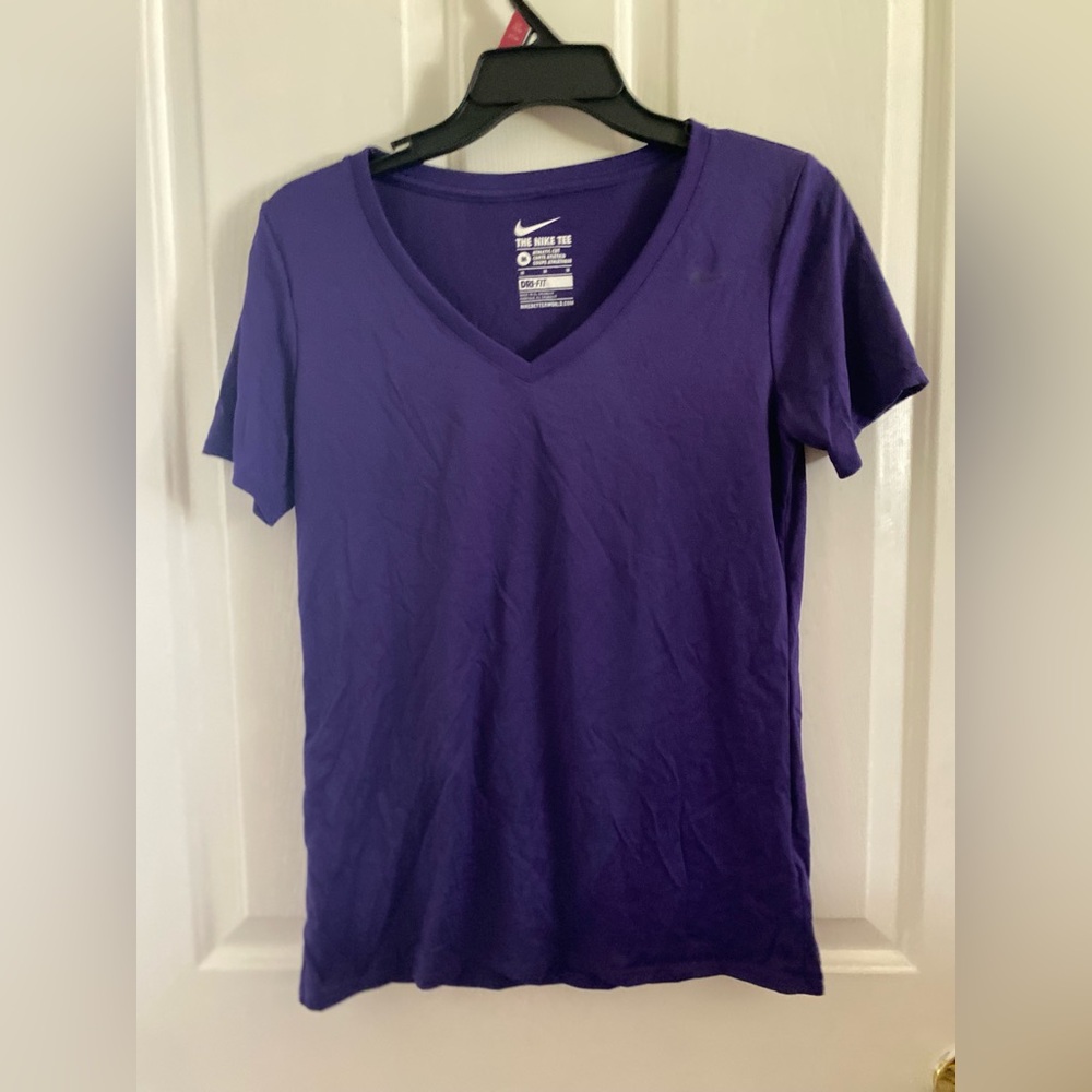 Nike Women's Purple V-Neck Top
